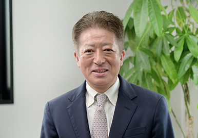 代表取締役社長 白川 喜一 様