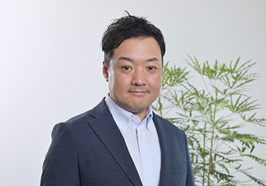 代表取締役社長 松本 周平 様