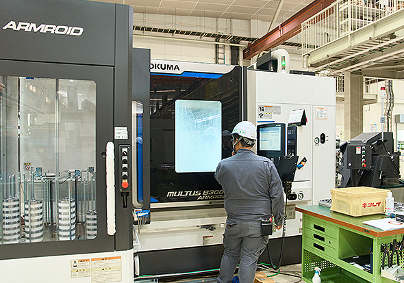 "The collision avoidance system enables visual interference checks, allowing us to operate the machine automatically with confidence," said Mr. Oikawa