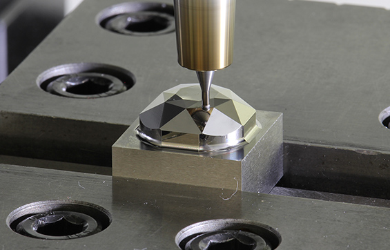 Shape accuracy error 1μm (width 20 mm) (sample workpiece)